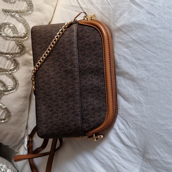 Michael kors crossbody bag - Picture 4 of 6